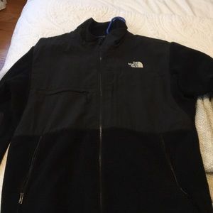 Men’s North Face Denali jacket